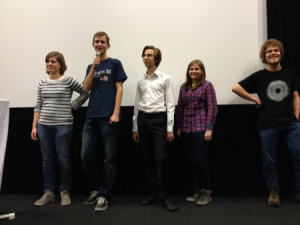 Die jungen Filmemacher auf der Bühne, ganz rechts Mark Strempel von der Rostocker Filmgruppe New X-iT